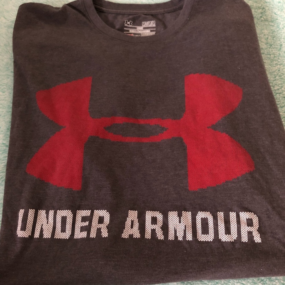 Under armour t shirt